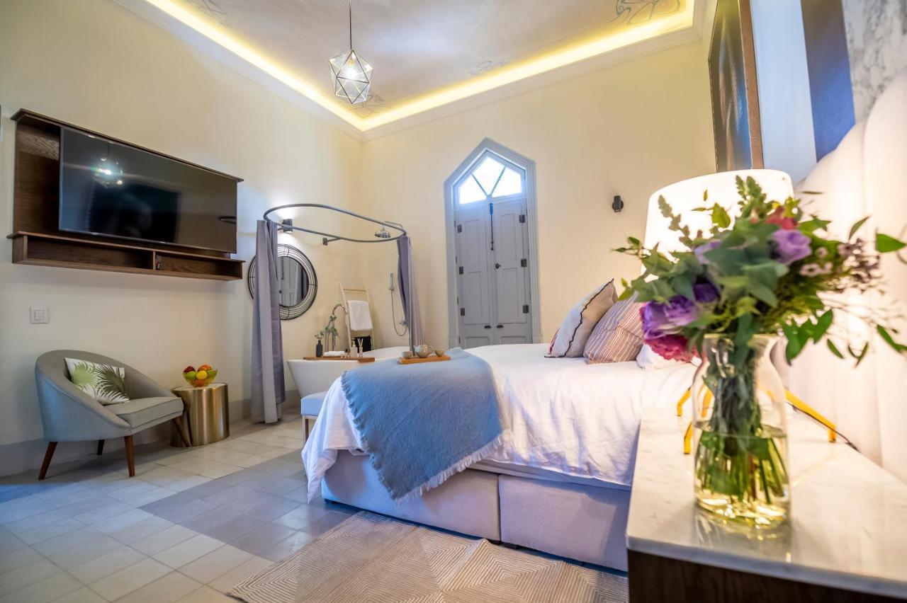 Gala Hotel Boutique Guadalajara Bagian luar foto